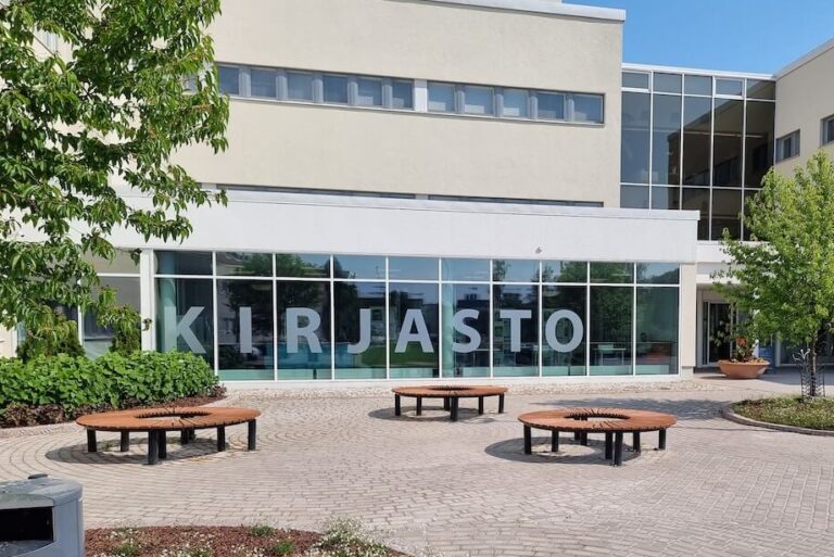 Solskyddsfilm ikkunoihin